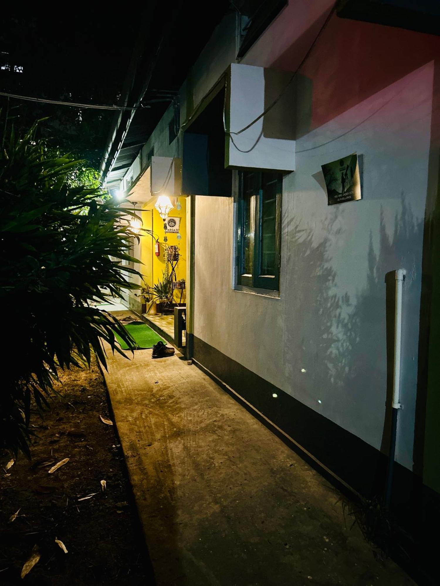 Stargaze Backpackers Hostel Gauháti Kültér fotó